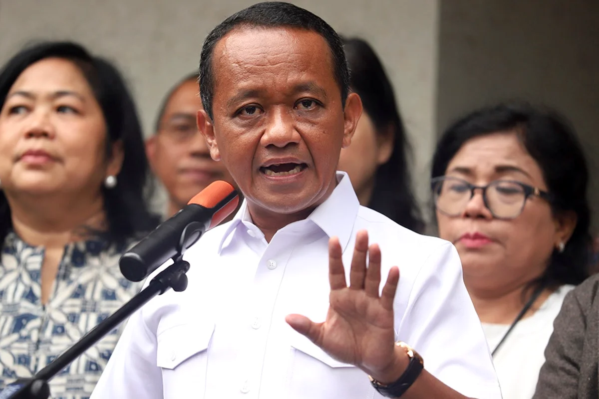 Bahlil Berjanji, Walau Minyak Dunia Naik, Sampai Akhir 2026 Harga BBM Subsidi Tidak Naik 