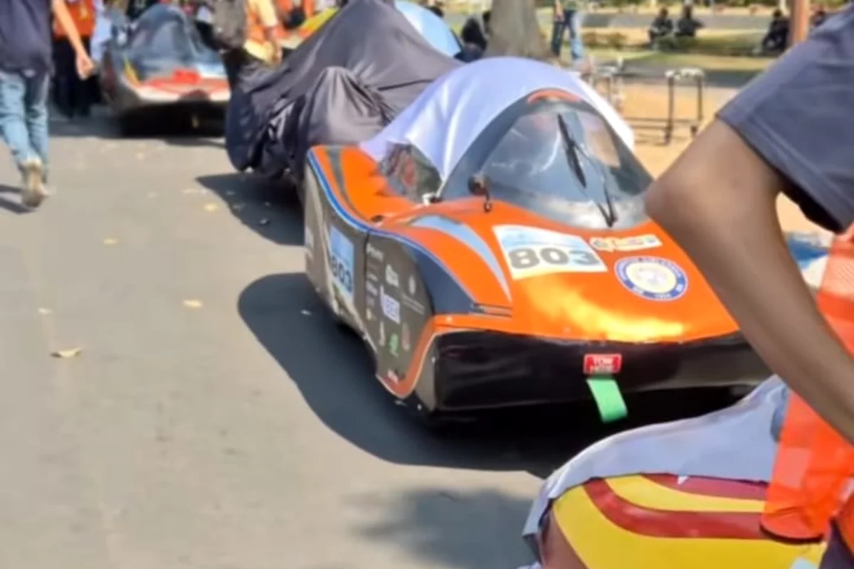 mobil peserta KMHE 2026
