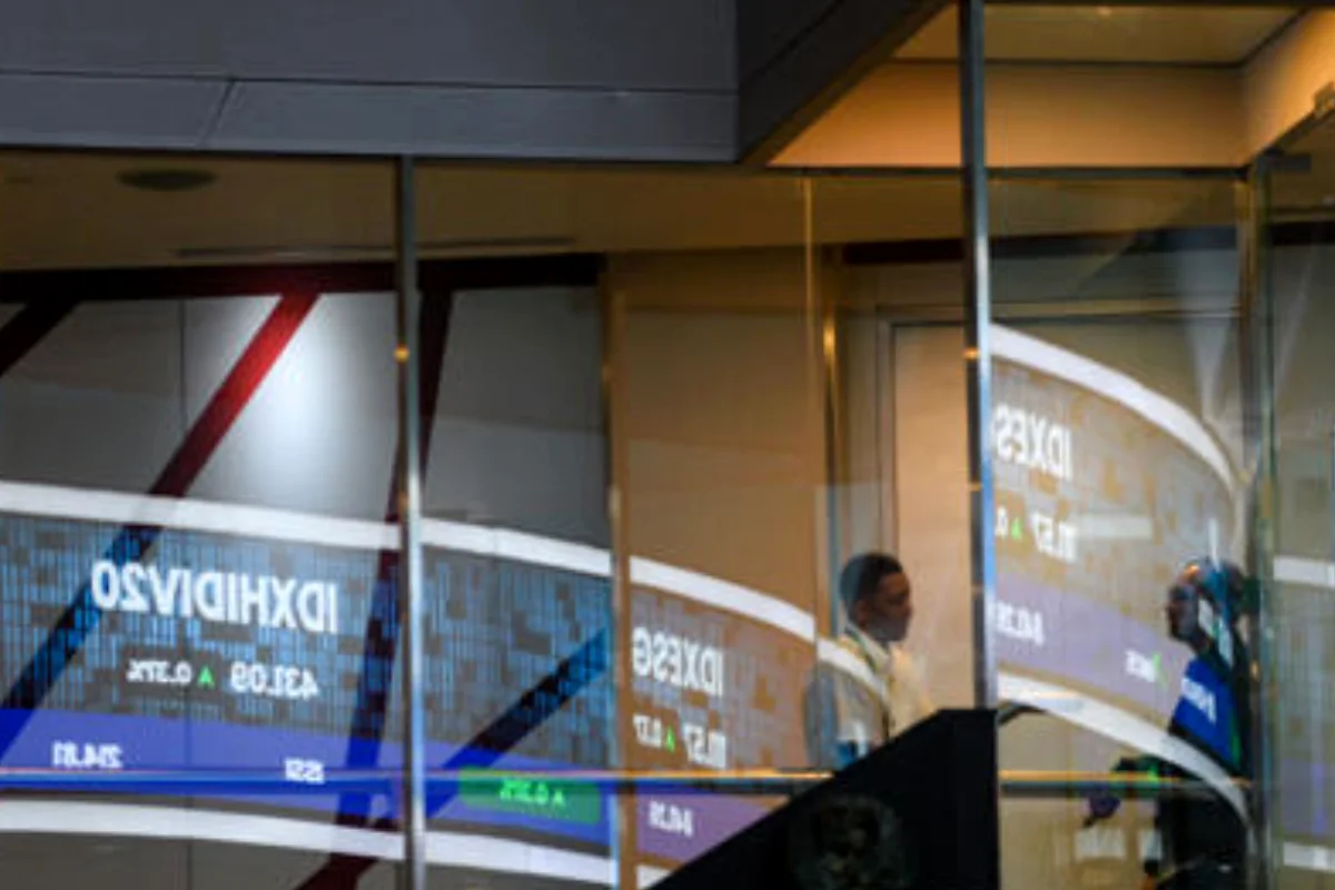BCA Lanjutkan Buyback Saham, Harga Anjlok ke Rp4.820